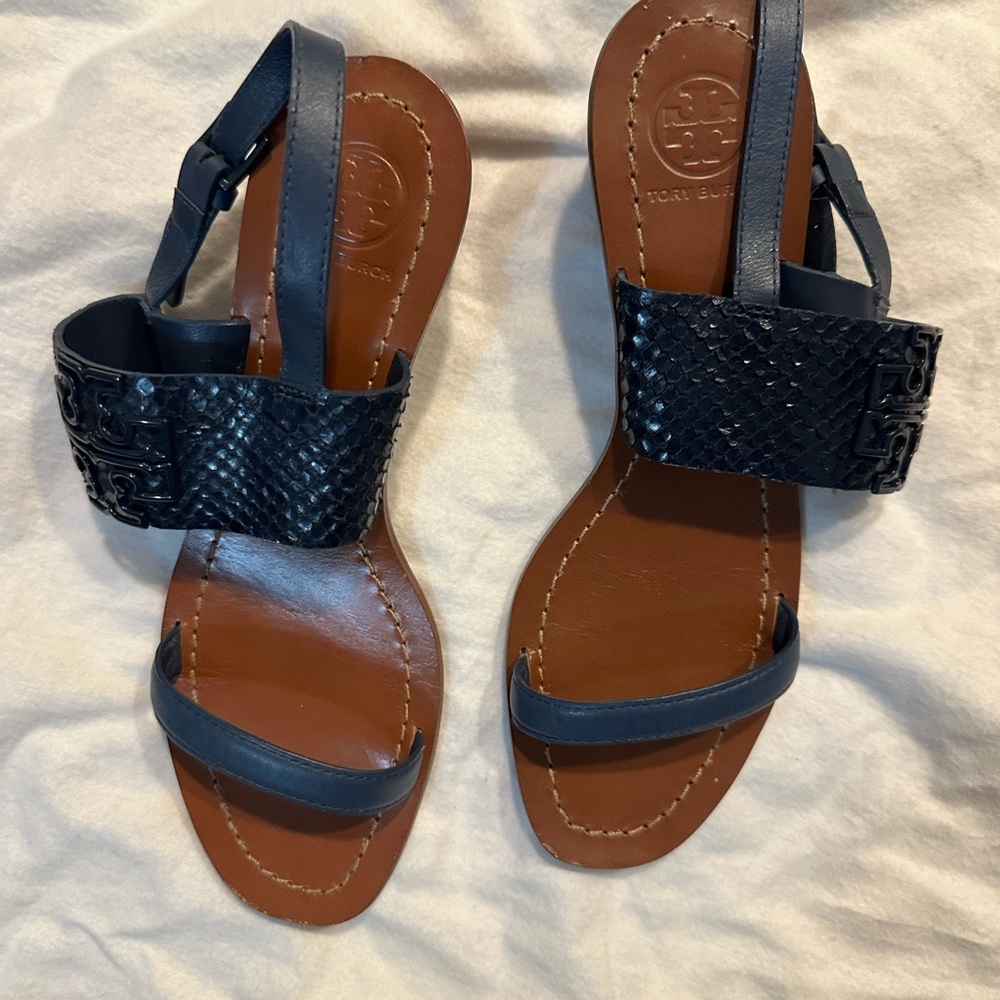 Tory Burch Navy Blue Leather Sandals, size 7.5
